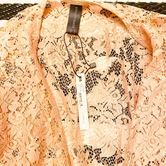 Soft Peachy pink LACE ROBE 💕 - Picture 6 of 6